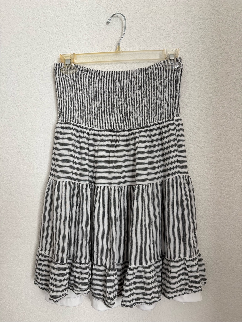 Doe & Rae Women’s Striped Black and White Tiered Smocked Waist Skirt - Small